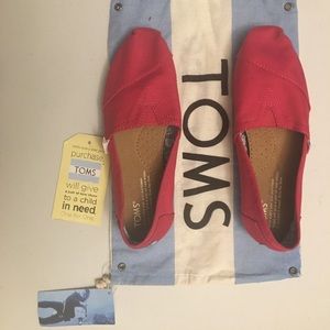 Tom’s Women’s Classic Barberry Pink Canvas